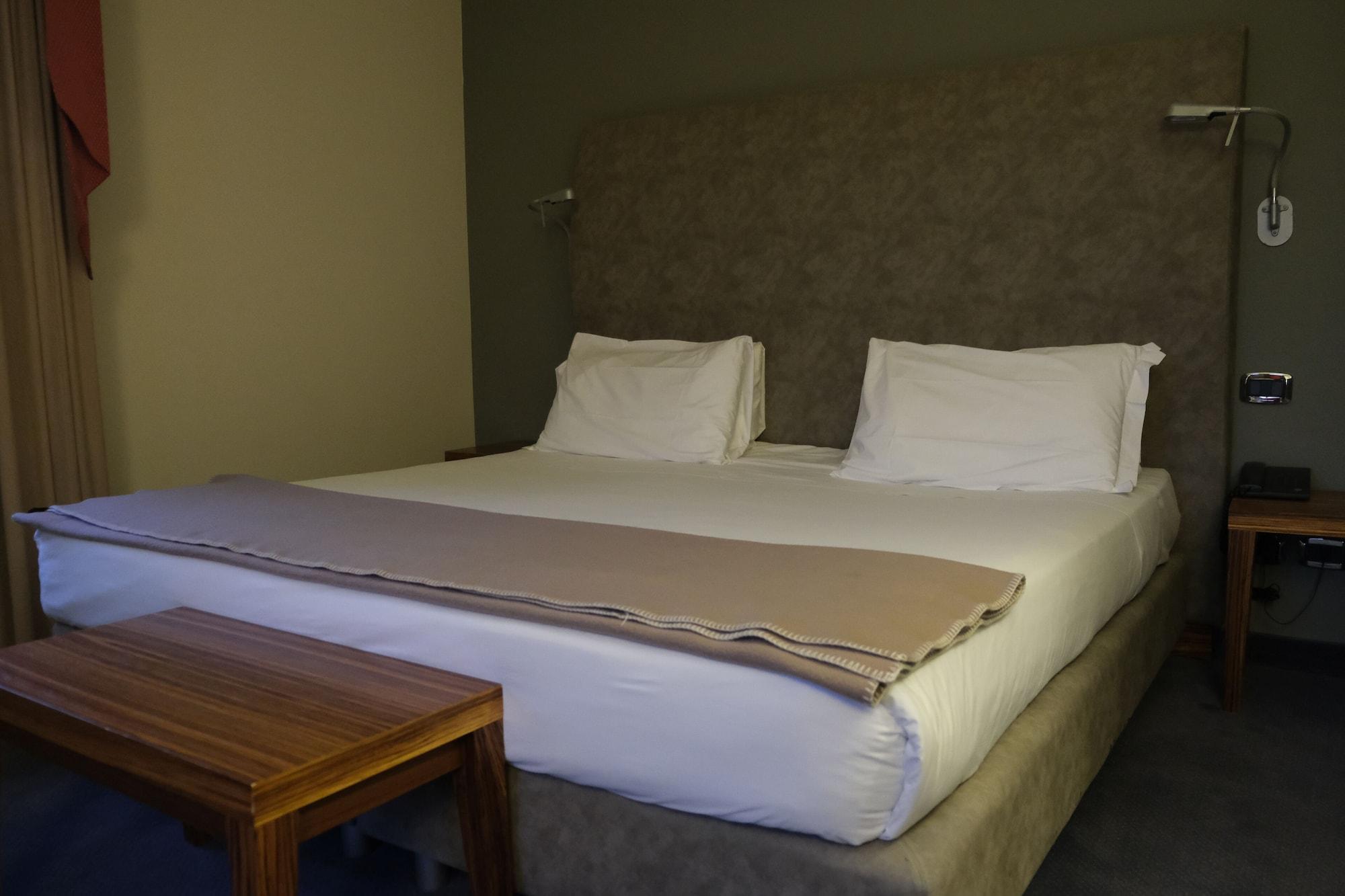 Settecento Hotel 普雷司索 外观 照片